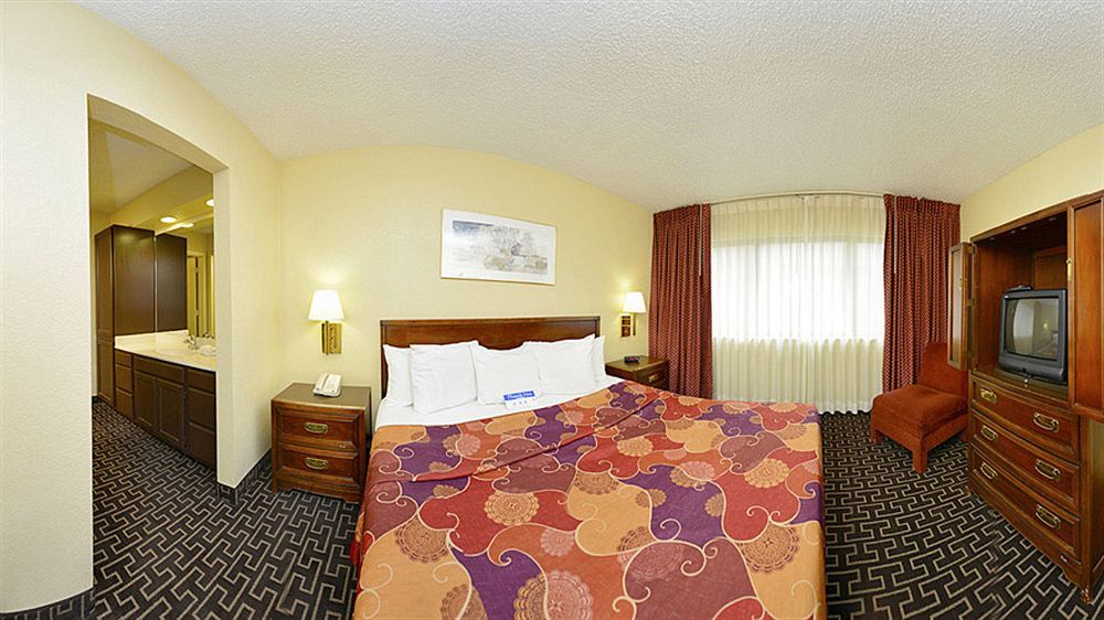 Americas Best Value Inn & Suites Extended Stay - Tulsa Ngoại thất bức ảnh