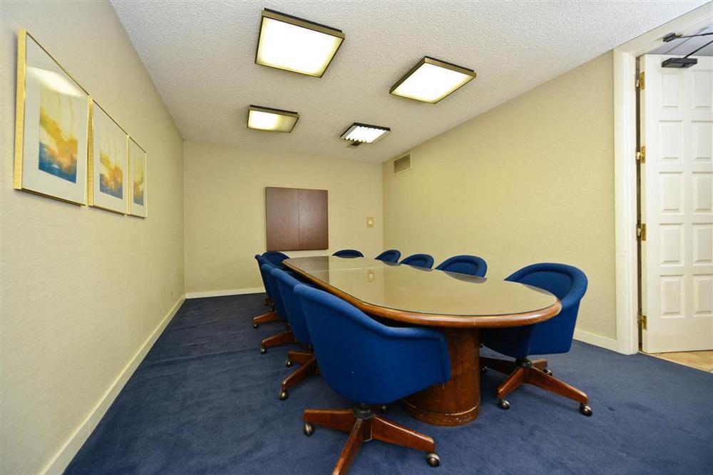 Americas Best Value Inn & Suites Extended Stay - Tulsa Kinh doanh bức ảnh